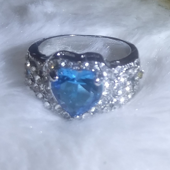 Blue Heart ring - Picture 11 of 12